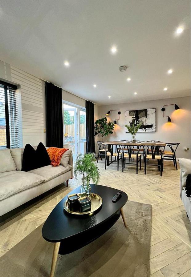 Charming 3-Bed House With 1 Parking Space 坎特伯雷 外观 照片
